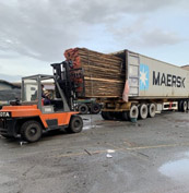 Bốc xếp hàng hóa