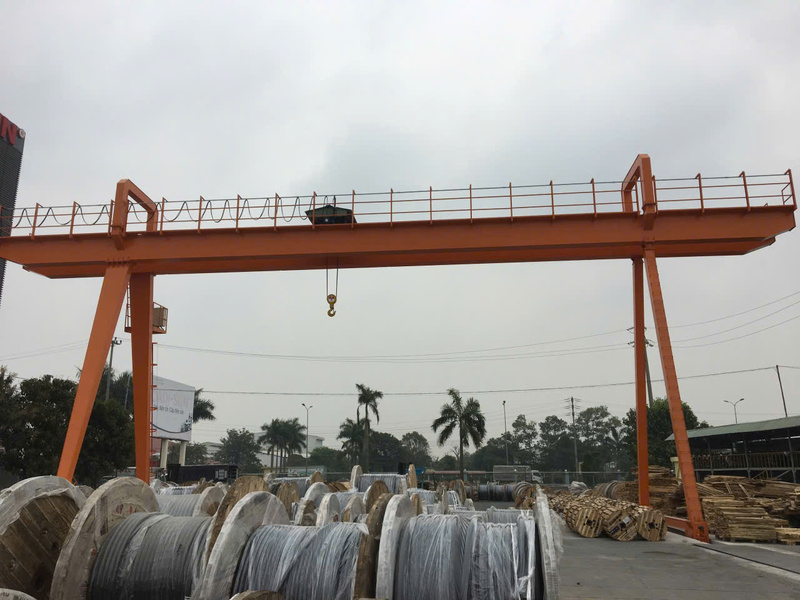 Cổng trục dầm đôi