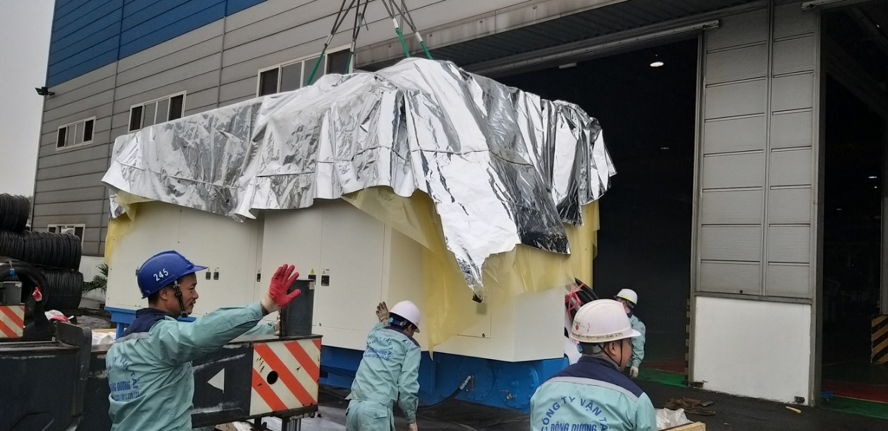 Bốc xếp hàng hóa