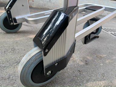 Bánh xe đẩy sân bay