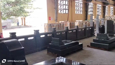 Mộ đá hoa cương